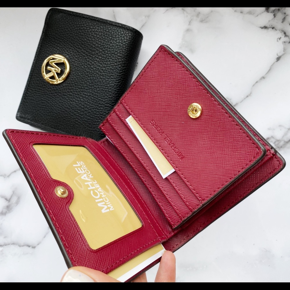 Gaby’sBags👜💕- Michael Kors Card Case wallet - Picture 8 of 8